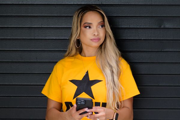 Thyshown Esperience Smiling