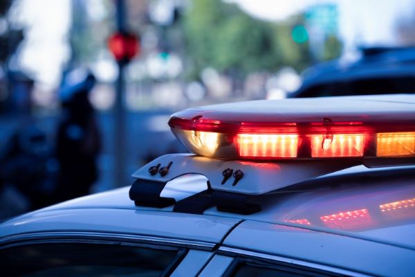 siren lights on police car